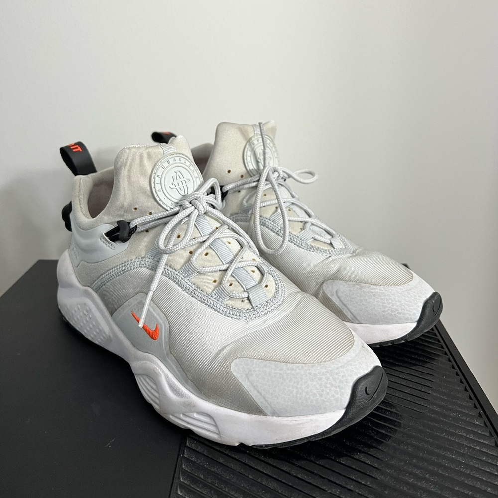 NIKE Air Huarache Sneakers